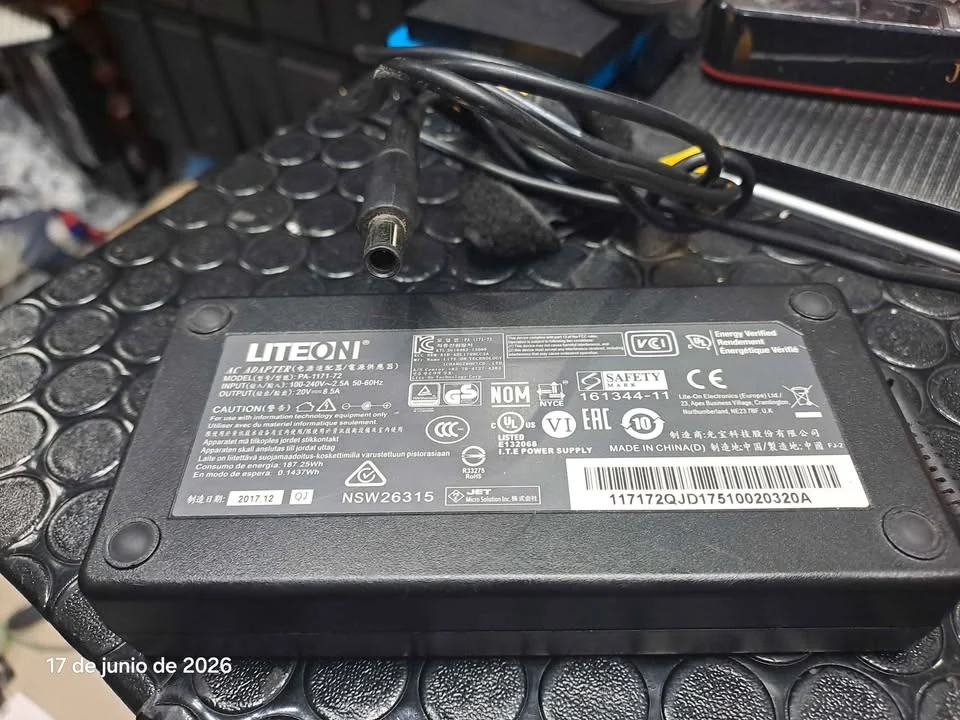 Cargador Potencia 170W Marca Lite-On Technology Modelo PA-1171-72 Entrada Input 100-240 V 2.5 A 50-60 Hz Salida Output 20.0 V 8.5 A