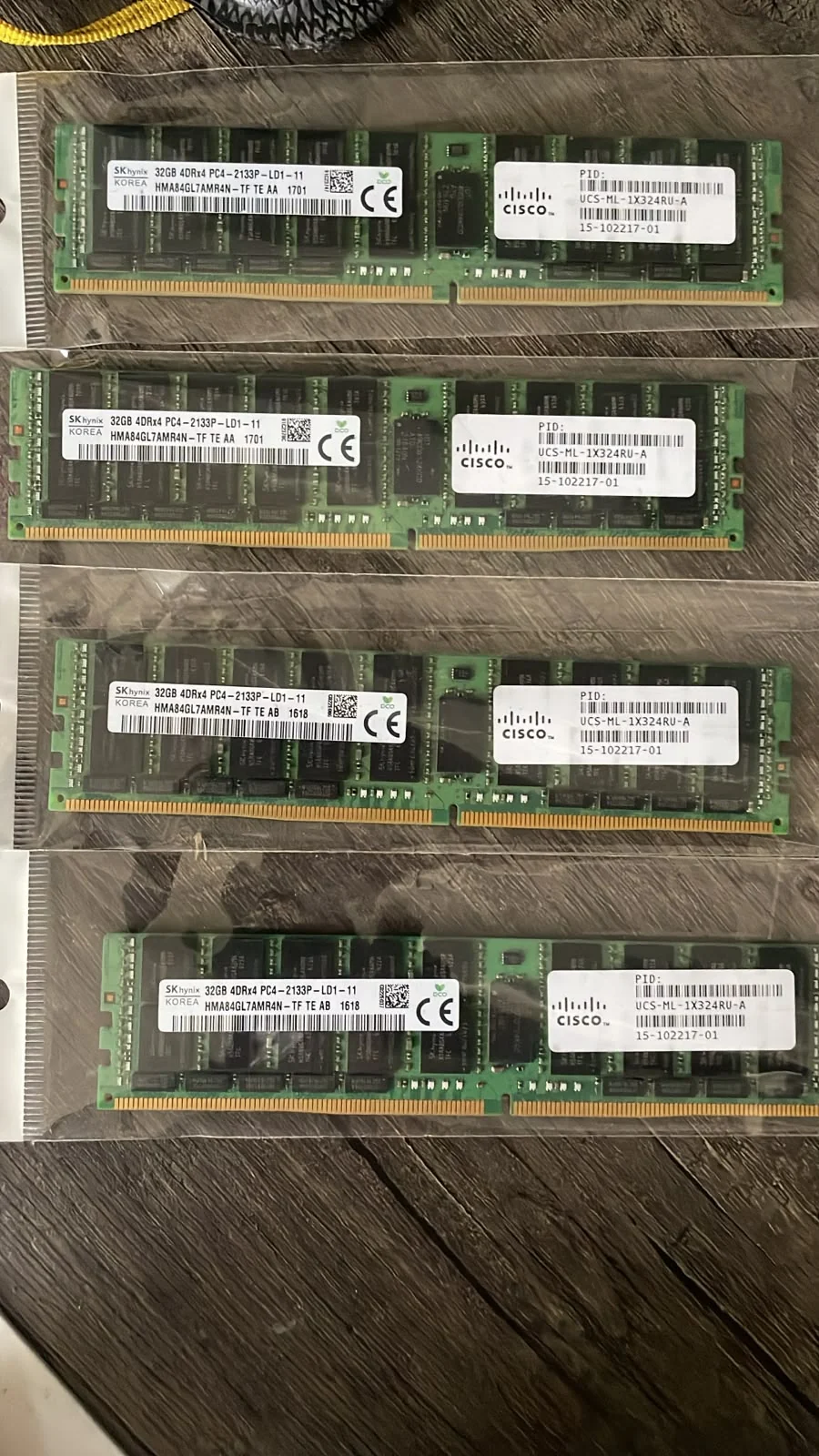 Memoria RAM Servidor Cisco UCS 32GB DDR4 2133MHz PC4-2133P ECC Registered SK Hynix (Lote de 4 - 128GB)