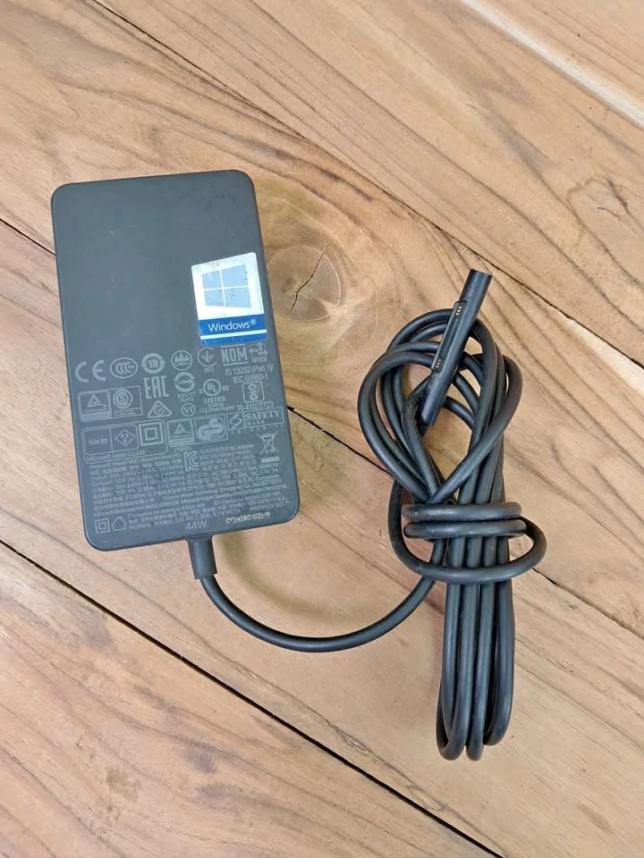 CARGADOR MICROSOFT SURFACE 12v/3.6a/43W/44W/ *ORIGINAL*